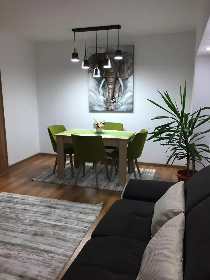 Roby Apartament Bucharest Apartment